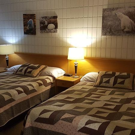 Pinawa Motel Eksteriør billede