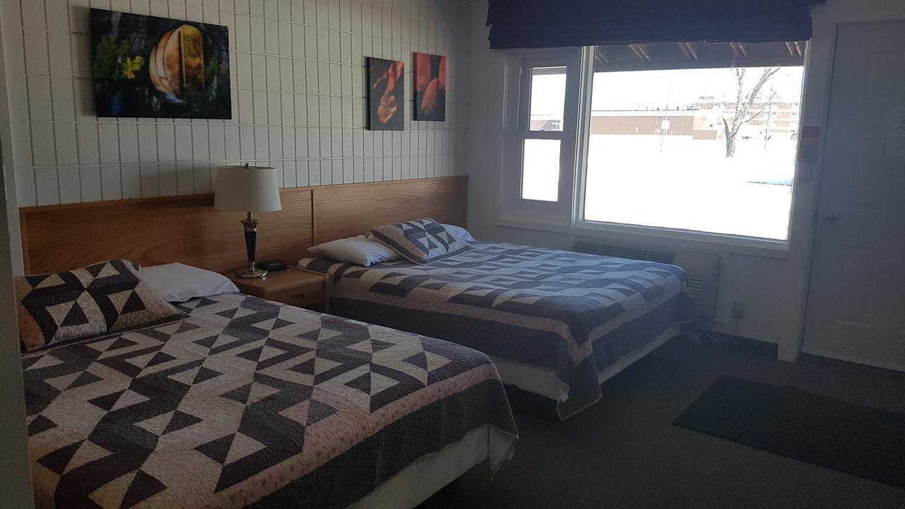 Pinawa Motel Eksteriør billede